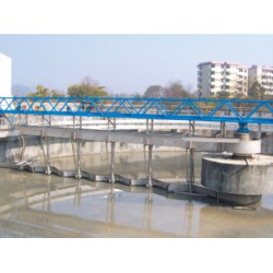 重慶沃利克環(huán)保半橋式中心傳動吸刮泥機怎么樣，重慶半橋式中心傳動吸刮泥機