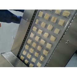 全自動拉伸膜真空包裝機(jī)