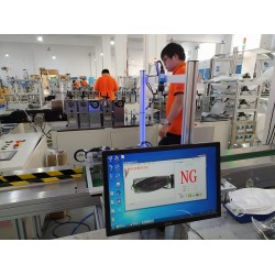 秦泰盛kf94魚(yú)型口罩機(jī)連線自動(dòng)口罩檢測(cè)和口罩自動(dòng)包裝機(jī)